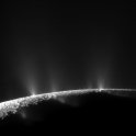 Obraz Enceladu pořízený sondou Cassini (foto NASA/JPL-Caltech/SSI/PSI)