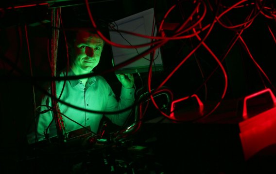 Nové elektronové mikroskopy pomohou špičkovému výzkumu