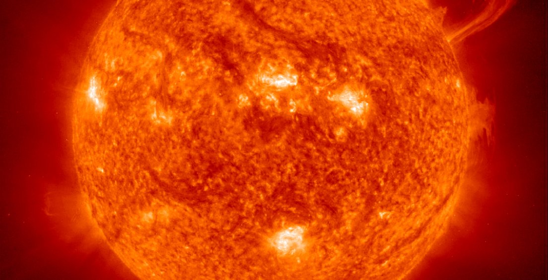 Aktualita z fyziky: Neutrina vrhají nové světlo na fúzní reakce uvnitř Slunce