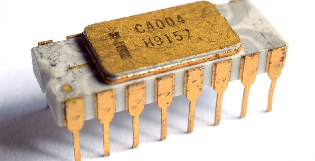 Půlstoletí s mikroprocesory