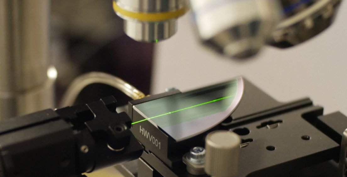 Aktualita z fyziky: Optický čip dělá z běžného mikroskopu nanoskop
