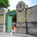 Foto č. 1 Vstupní brána Cimetière du Père-Lachaise, Paříž, Francie.