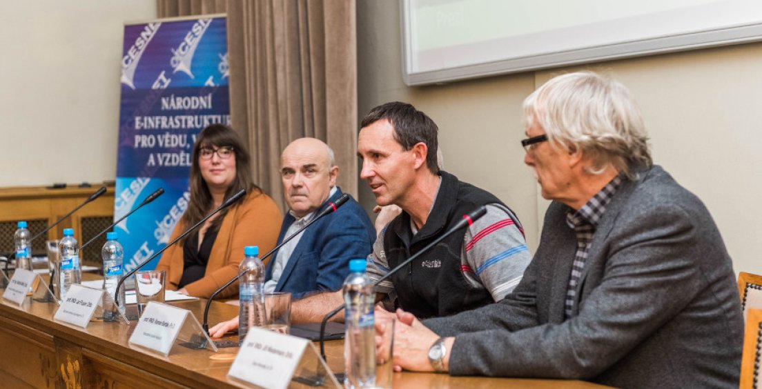 Týden vědy a techniky nabídl diskuse o umělé inteligenci