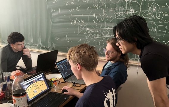 Game Jam ovládla plošinovka od studentů Matfyzu