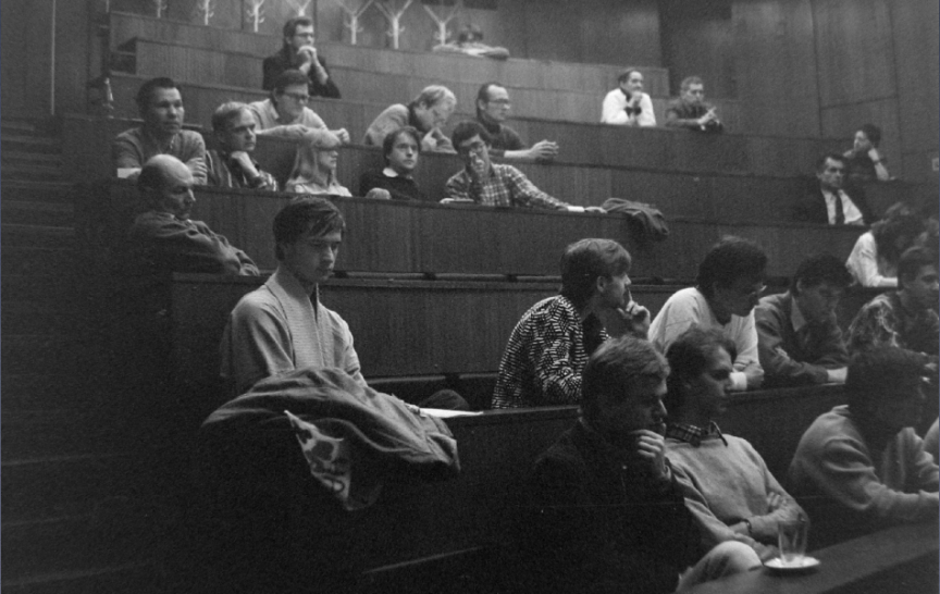KJF a počátky obnovy akademické samosprávy 20. 12. 89 - foto: Jiří Dolejší
