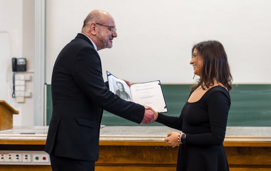 Neli Laštovičková Streškova s děkanem fakulty Mirko Rokytou (foto: Tomáš Princ)