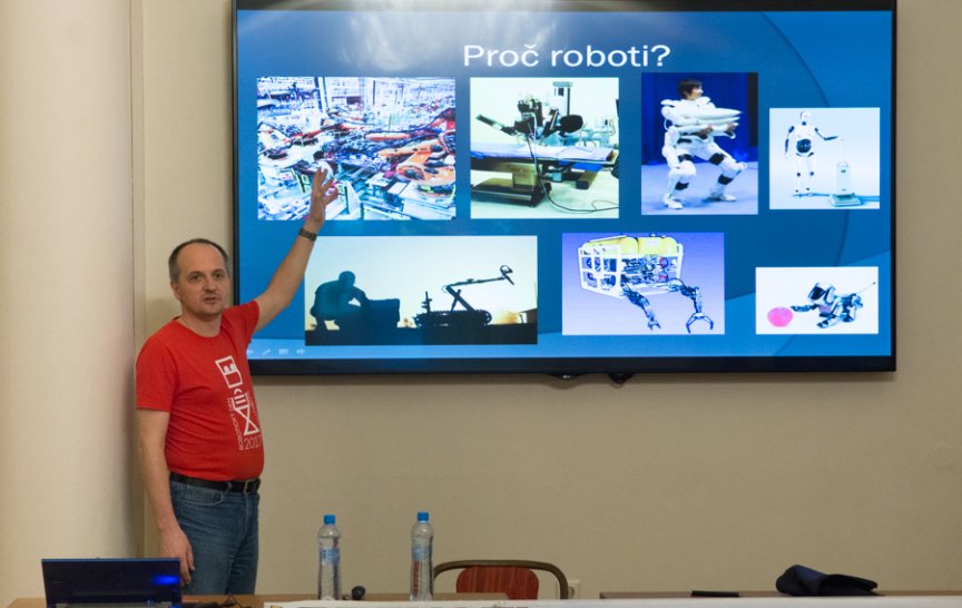 Workshop s dr. Davidem Obdržálkem o robotických soutěžích (foto: OMK)