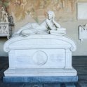 Foto č. 5 - Alegorický hrob Ottaviana Fabrizia Mossottiho, Composanto Monumentale, Pisa (foto: V. Kodetová).