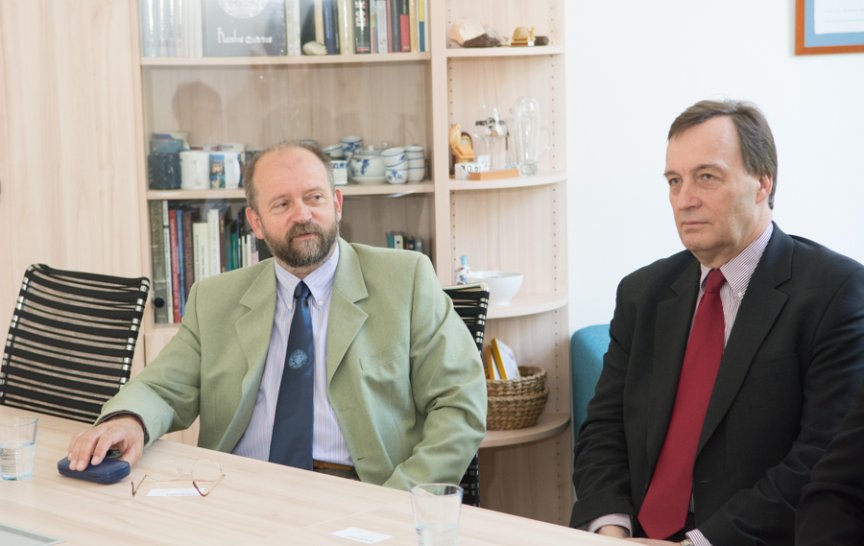 Prof. Jan Kratochvíl a prof. Jan Hajič (MFF UK). Foto: Hrabáková