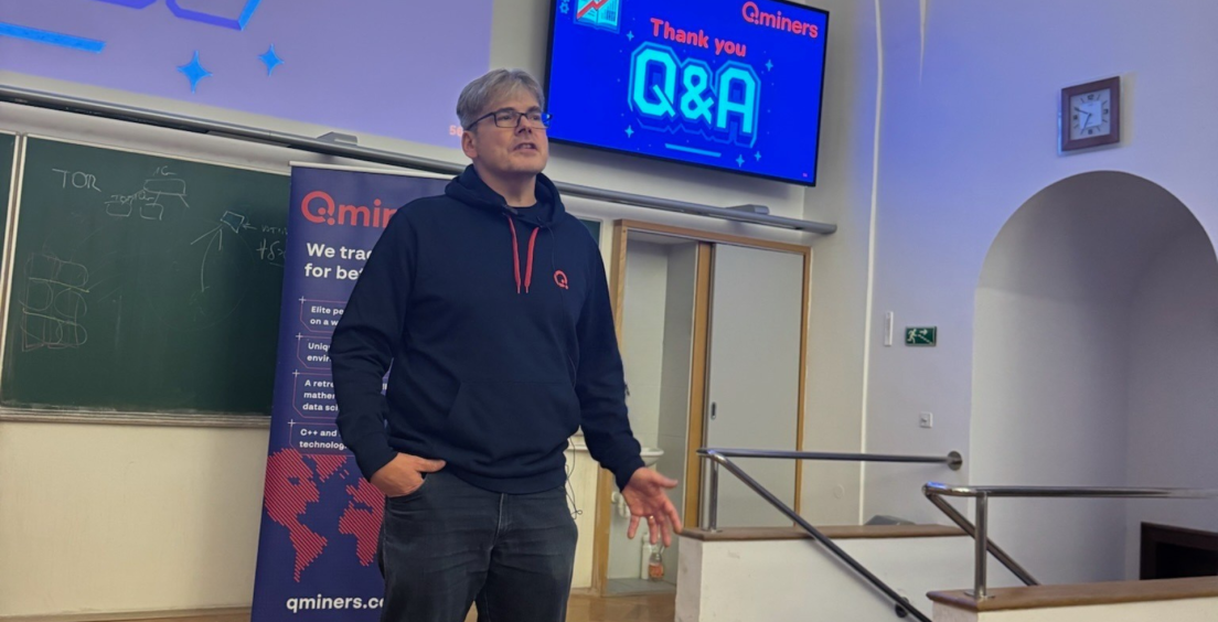 Absolvent MFF UK Petr Filipský o výkonu, latenci a C++ ve firmě Qminers