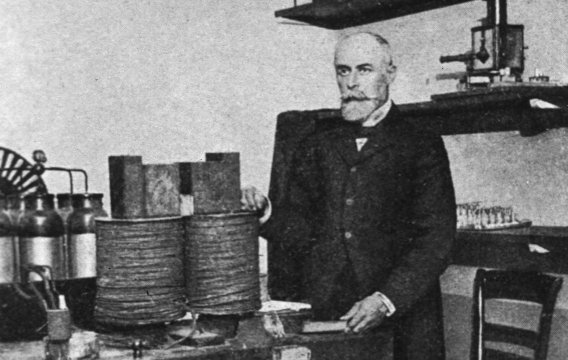 Překvapení schované v šuplíku. Před 130 lety byla objevena radioaktivita 