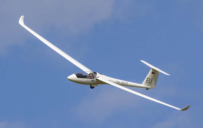  V ČR létají větroně ve výškách do cca 1000–2700 metrů nad zemí (foto: Danish Aviation Photo) 