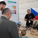 Stánek inspirativního náchodského učitele a kutila Zdeňka Poláka Hrajeme si s teplem (Foto: Zdeněk Drozd, KDF MFF UK, člen výkonného výboru Science on Stage ČR)