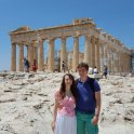 Pod Akropolou s priateľkou Luckou (foto: L. Ohman)
