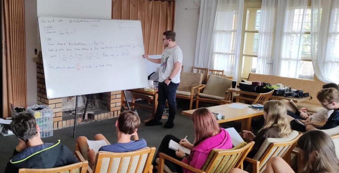 Letní soustředění přiblížilo vysokoškolskou matematiku a fyziku