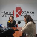 Rozhovor v rádiu se Sarou Ledesma (uprostřed) a We Singing Colors (foto: J. G. Jarkovský)