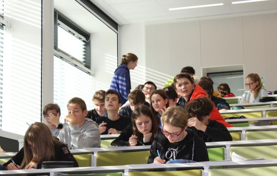 MaSo pĹ™ilákalo pĹ™es tisĂcovku soutěžĂcĂch