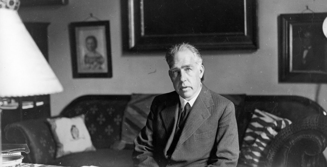 Niels Bohr: Fyzik, který „zvěčnil“ atom