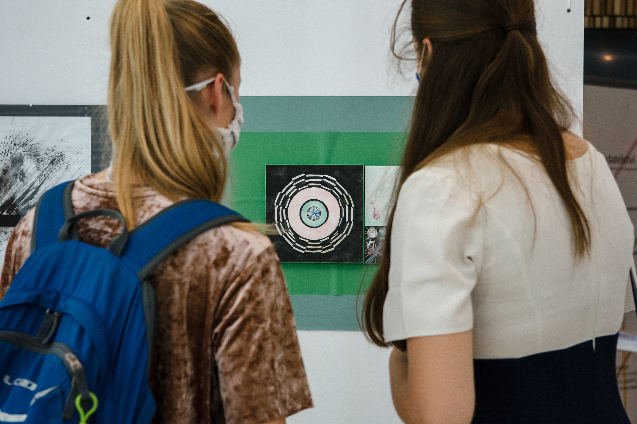 Inspirováno částicemi