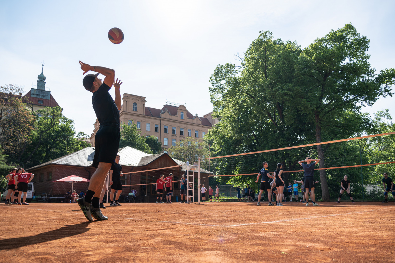 Rektorský sportovní den tento rok uspořádala Katedra tělesné výchovy MFF&nbsp;UK (foto: Tomáš Rubín)