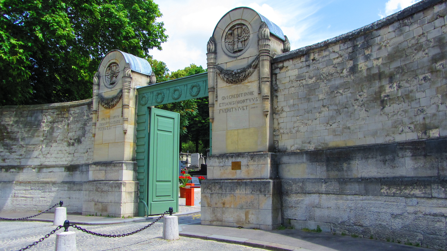 Zahraniční putování po hrobech slavných matematiků, fyziků, astronomů I: Francie, pařížský hřbitov Montmartre