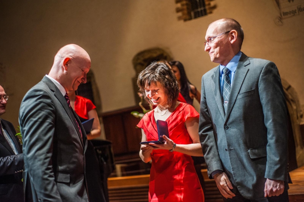 Dr. Augustovičová odhaluje chemické procesy raného vesmíru