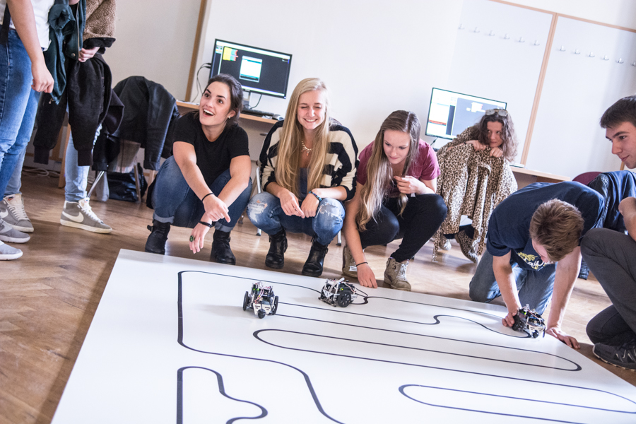 JDI 2015: Informatika neřeší jen své vlastní otázky