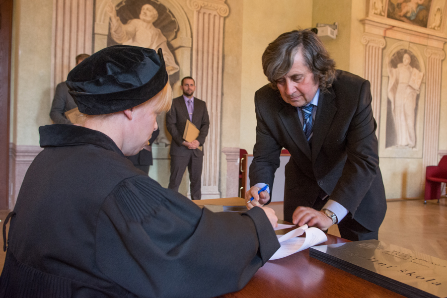 Matfyz má nové fakultní školy