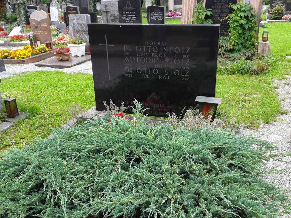 Zahraniční putování po hrobech slavných matematiků, fyziků, astronomů XIV: Rakousko, Innsbruck