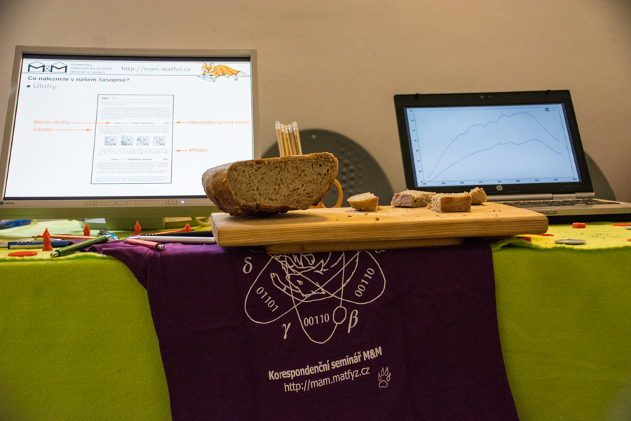 Jedna noc s informatikou a matematikou 2016