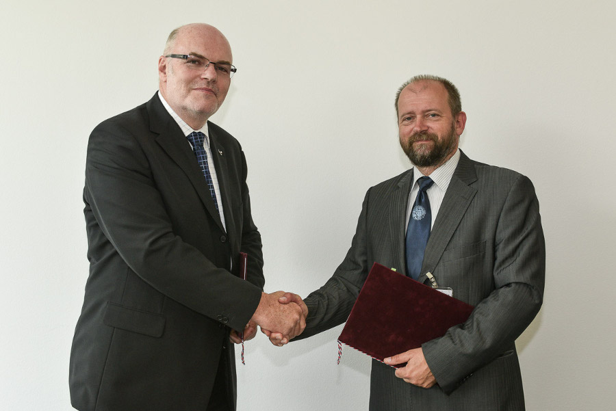 Matfyz a ČSOB úspěšně dokončily pilotní smluvní výzkum