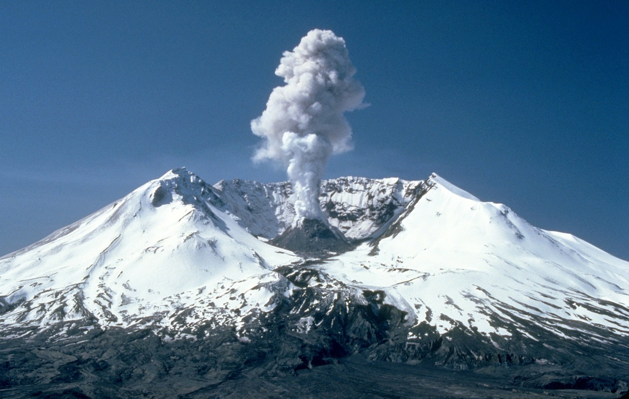 Aktualita z fyziky: Satelity pomáhají předpovídat sopečné erupce