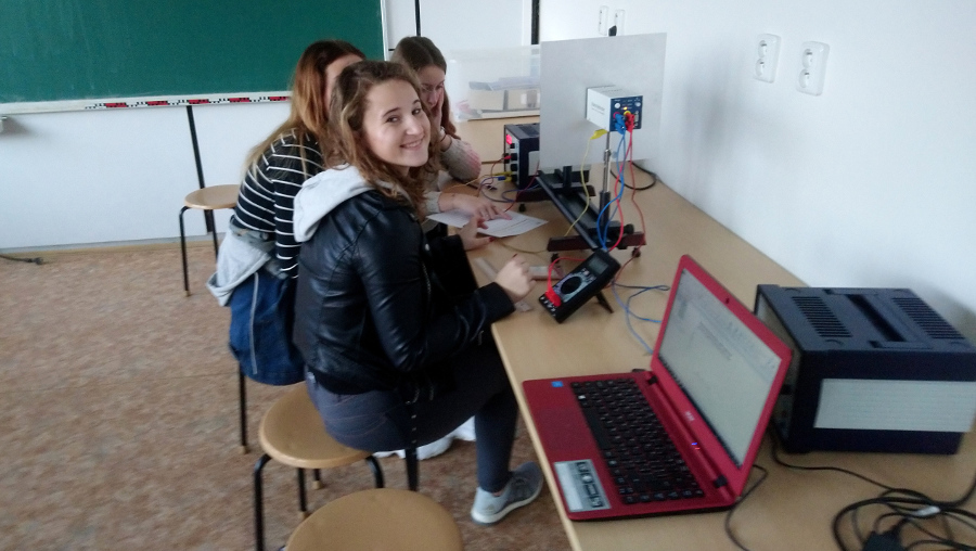 Hradečtí gymnazisté navštívili Matfyz