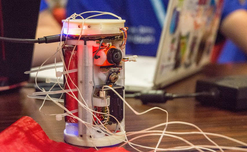 Satelit velikosti plechovky od pardubických studentů bodoval v Itálii