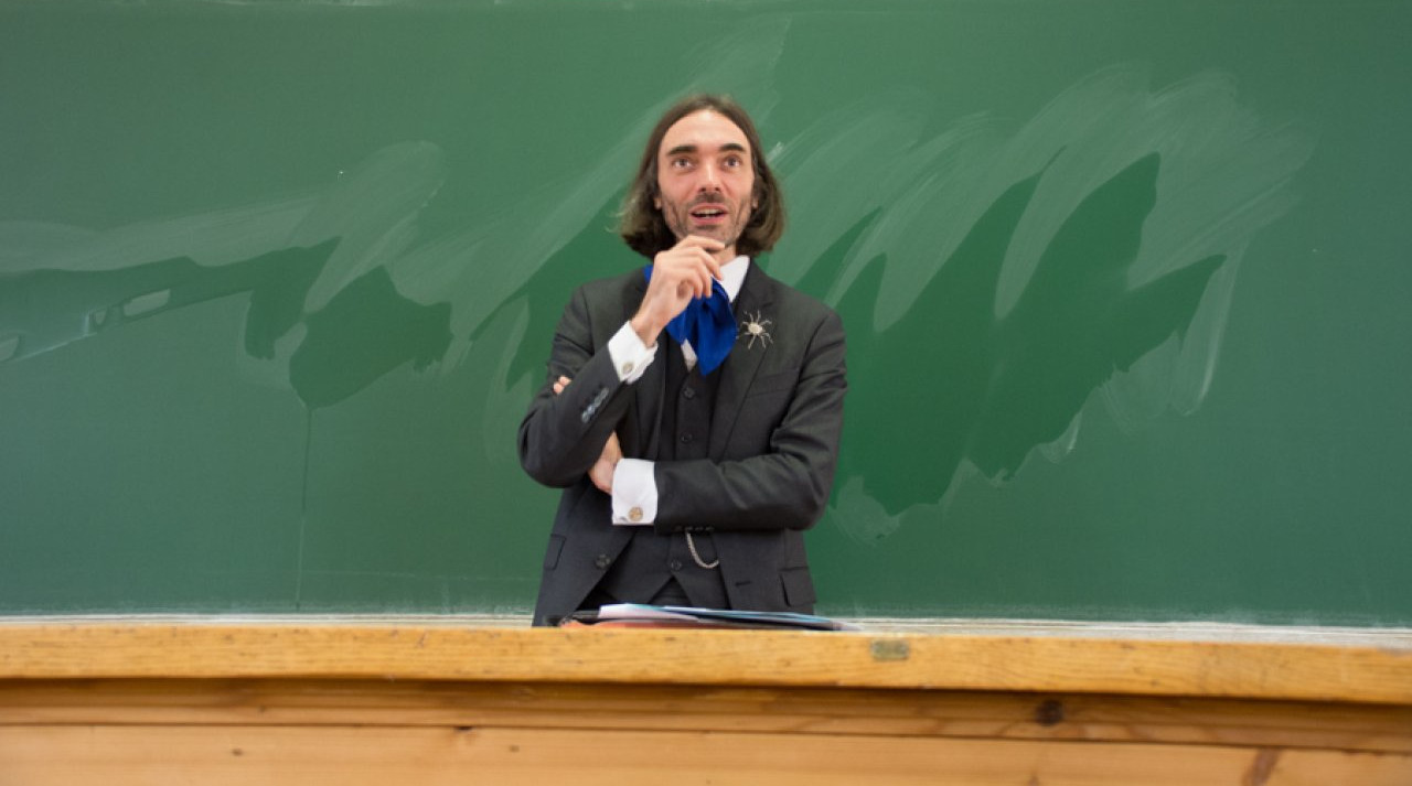 Birth of a Theorem: Dobrodružná cesta za snem jednoho z nejlepších matematiků současnosti